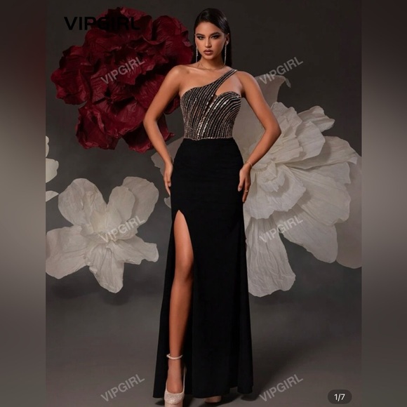 Dresses & Skirts - Elegant Black One-Shoulder Evening Dress
